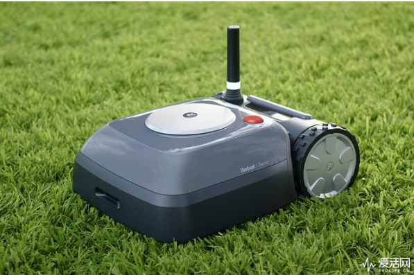 想要又大又平整草地？ iRobot剪草机器人Terra帮你