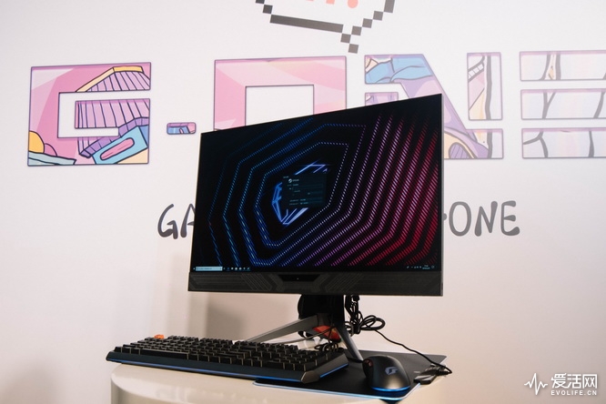 全球首个iGame G-ONE电竞一体机发布：设计感强 关