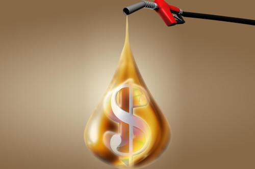 国际原油市场空好交织 国内成品油价迎下半年“