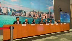 香港财政司司长：减免一半政府类
