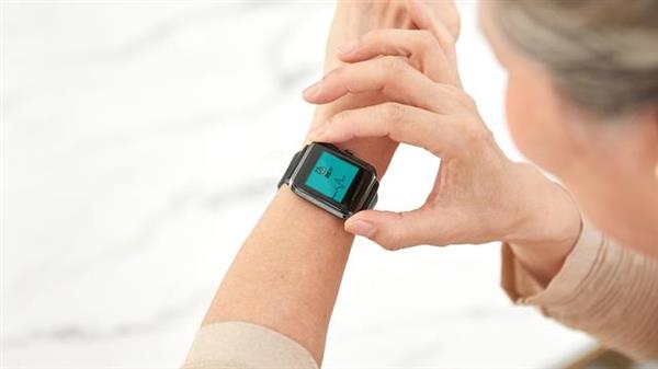 华米科技AMAZFIT米动健康手表 全方位守护你的健康