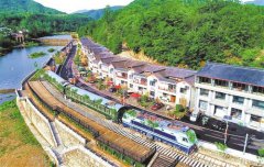 “网红”铁路小镇