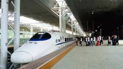 高铁助力茶乡走向致富路