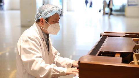 上海瑞金医院：钢琴志愿者回来了，悠扬的琴声回来了-图4
