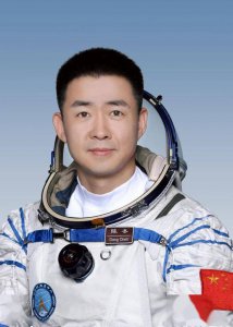 武大靖送神十四航天员出征 这种真情值得年轻人