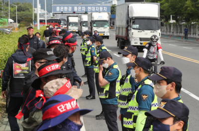 韩国大规模罢工中断芯片、汽车生产材料供应，