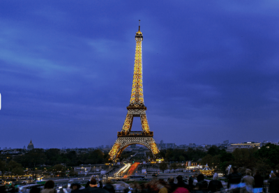 法国将斥巨资粉刷埃菲尔铁塔迎奥运 四亿人民币
