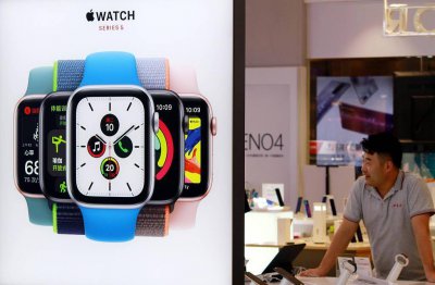 手机卖不动了 “时尚单品”手表来续命？