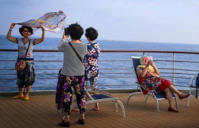 全国首个抱团养老实验暂停2年 这种养老模式还能