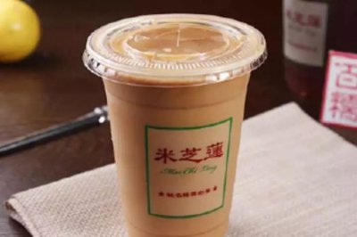 1杯奶茶所含咖啡因或超3杯美式 喝奶茶也会睡不