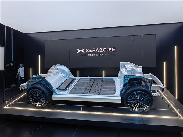保持3年技术领先！小鹏发布SEPA 2.0扶摇架构：新车研发缩短20%