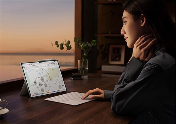 十年磨一剑！华为MatePad Pro 13.2英寸问世：移动办公时代来了