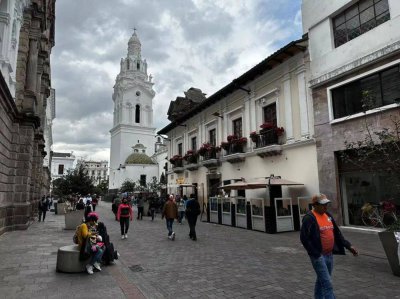利率8%，中年人跑去厄瓜多尔存钱 成为当地中产