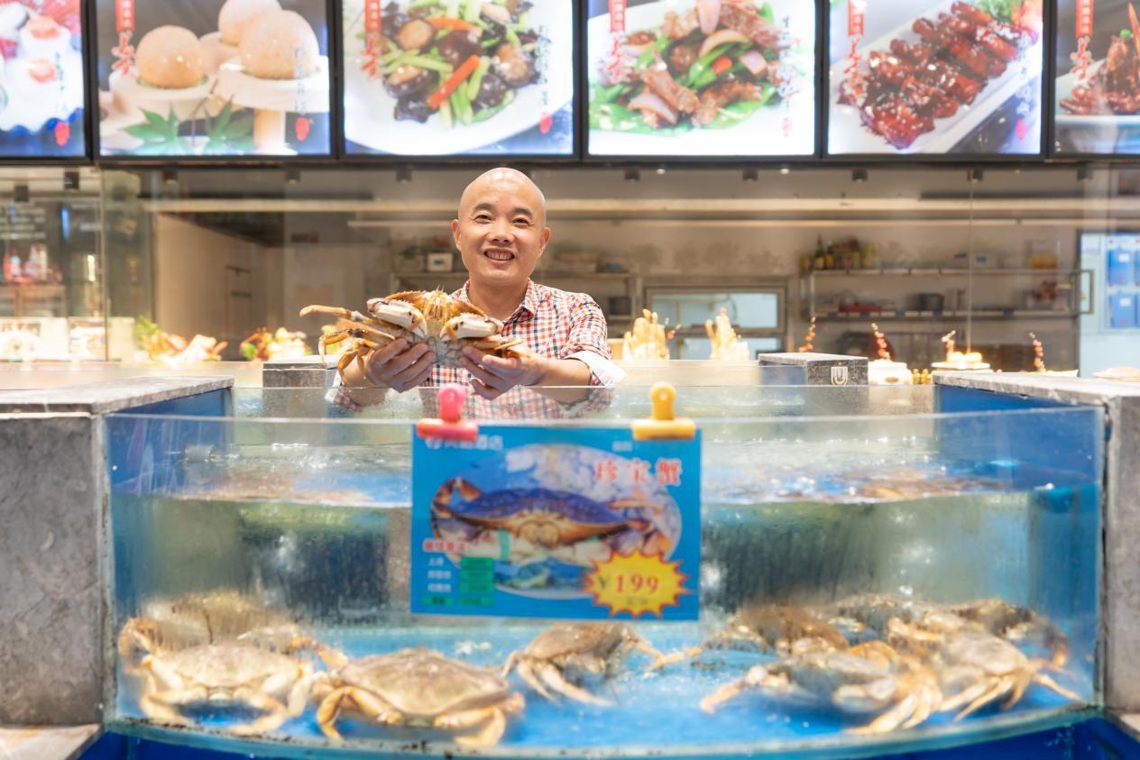 湖州求是教育集团下属凤栖餐饮总经理陈建伟：做餐饮最重要的是诚信