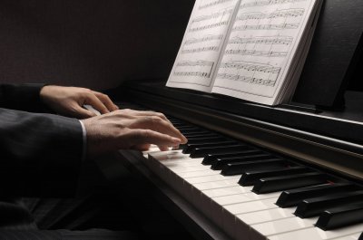 销量只有巅峰期15% 钢琴行业的泡沫被戳破了