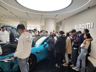 小米汽车“杀疯了”！SU7上市后首个周末 试驾排
