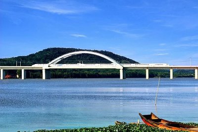 情暖春运路 归心向家途
