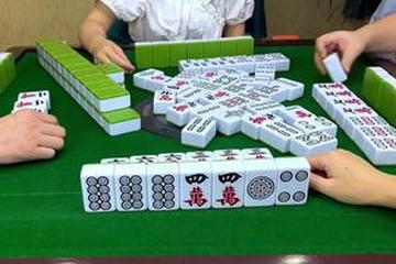 打麻将时带点小彩头，属于违法犯罪吗？赌博的