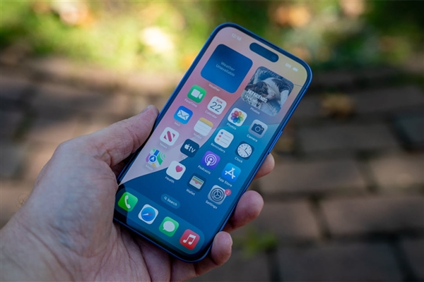 欧盟版iOS 18.4缺失关键功能：苹果砍掉了iPhone镜像