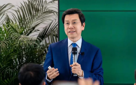 李开复：中美AI核心技术差距只剩三个月
