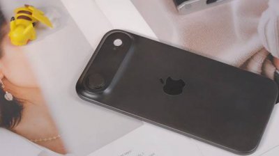 iPhone 17 Air机模亮相，刷新苹果史上最薄记录