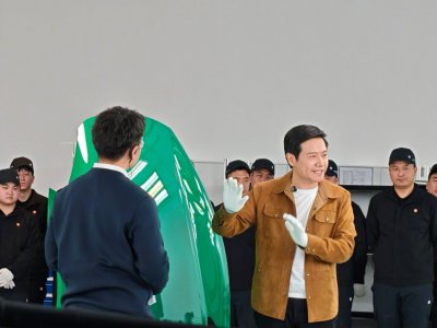 TechWeb微晚报：雷军直播回应“1300公里只充一次电