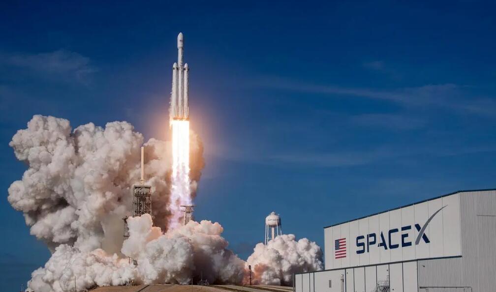 14岁天才少年成SpaceX新员工 入职马斯克公司获百