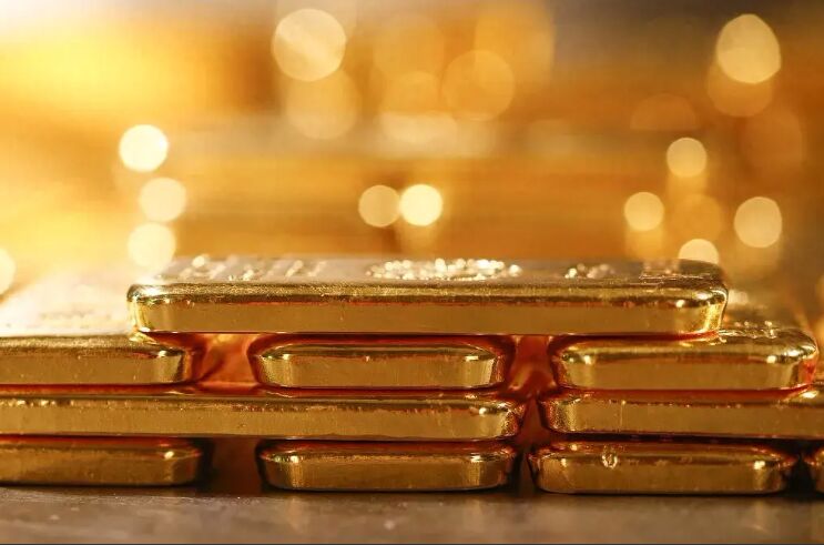 一个金镯子省出1200元！金价真跌了 回到2019年低